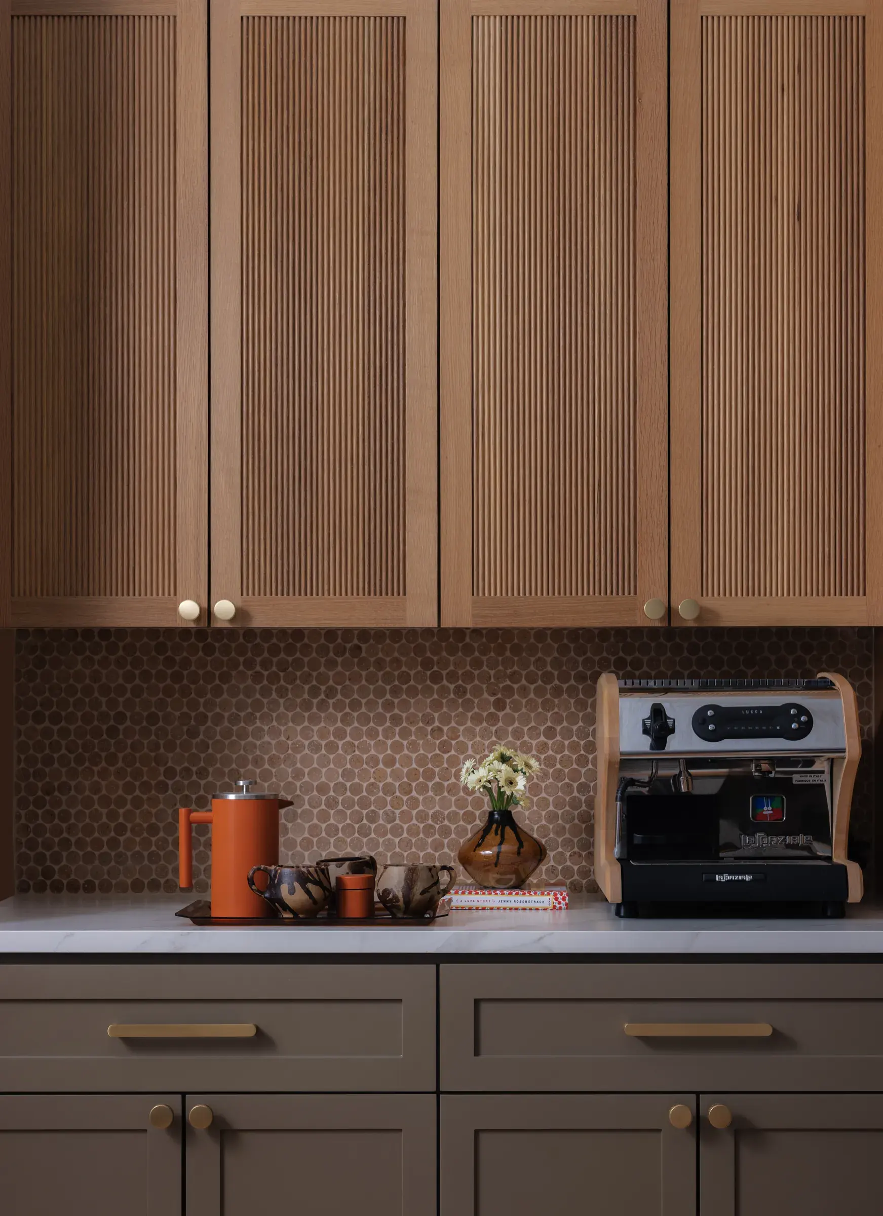 scenic-overlook-kitchen-coffee-station-fluted-oak-cabinets