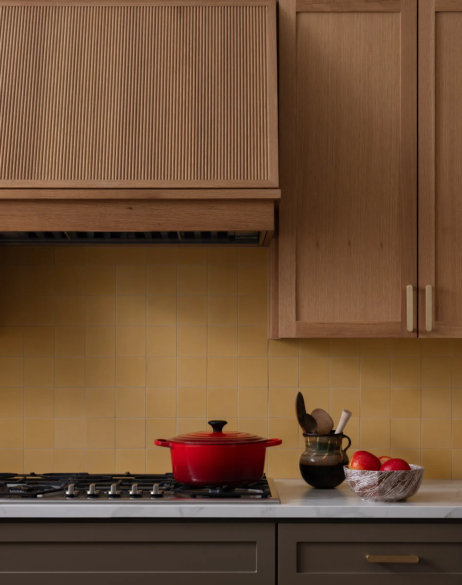 scenic-overlook-kitchen-range-hood-yellow-zellige-backsplash